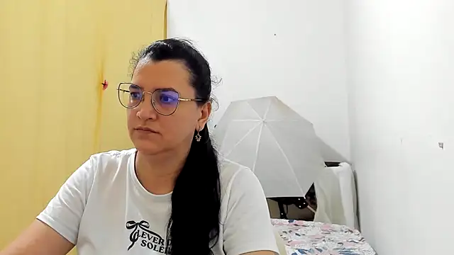 MARILYN GARCIA online show from May 2026 10:40:02 PM