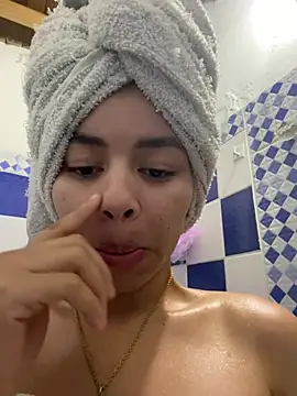 LorenaCurly online show from August 2026 11:50:01 PM