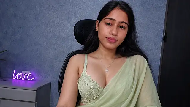 Snapshot of Rishika_luxx chatting on August 2026 07:16:01 PM Rishika luxx online show from August 2026 07:16:01 PM