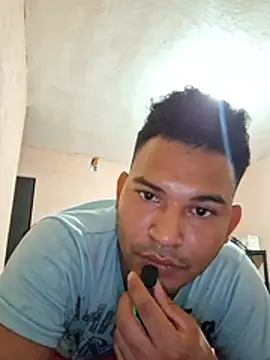 Snapshot of elrromantic chatting on August 2026 01:42:02 AM elrromantic online show from August 2026 01:42:02 AM