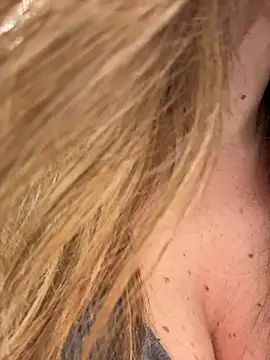 sexylenia online show from March 2026 05:50:02 PM