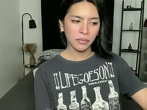 your bianca69 online show from November 2025 02:58:02 AM