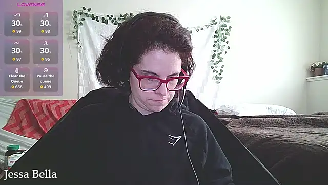 Snapshot of JessaBella chatting on May 2026 03:28:01 PM JessaBella online show from May 2026 03:28:01 PM