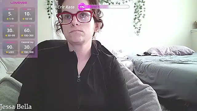 Snapshot of JessaBella chatting on June 2026 03:25:01 PM JessaBella online show from June 2026 03:25:01 PM