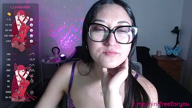 Ninimoon online show from December 2025 04:11:02 AM