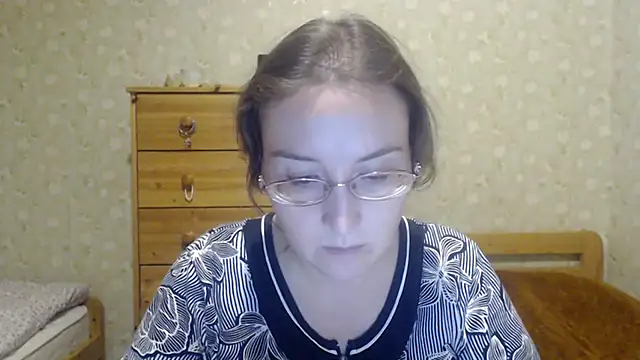 Smart Rose online show from March 2025 06:19:01 PM