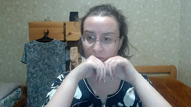 Smart Rose online show from October 2025 07:47:01 PM