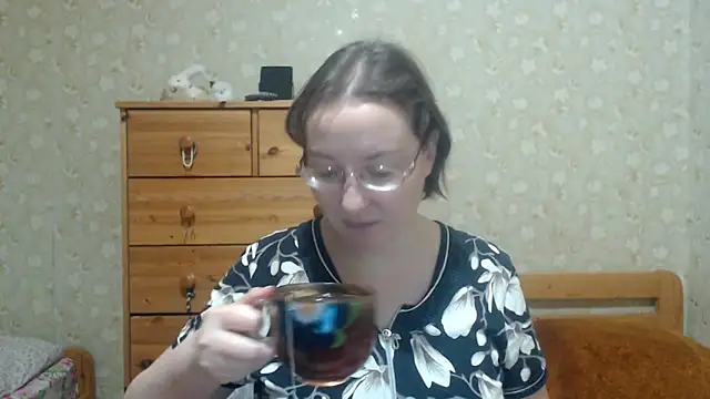 Smart Rose online show from March 2026 07:17:01 PM