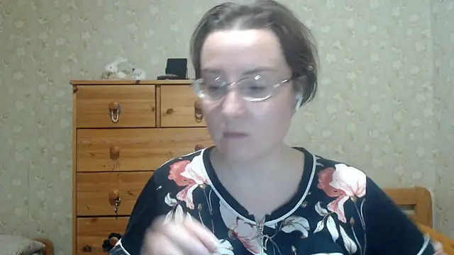 Smart Rose online show from April 2026 07:25:02 PM