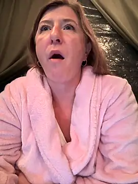 Natali UA online show from November 2025 05:47:01 PM