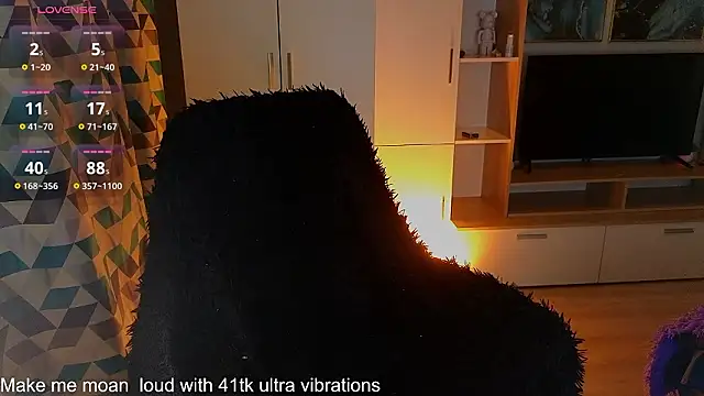 Snapshot of MilanaOmg chatting on February 2026 08:07:01 PM MilanaOmg online show from February 2026 08:07:01 PM