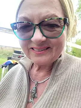 MucMilf59 online show from March 2026 04:40:02 PM