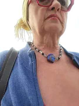 Snapshot of MucMilf59 chatting on April 2026 06:36:02 PM MucMilf59 online show from April 2026 06:36:02 PM