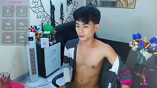 WildestTwink online show from October 2025 06:57:02 PM