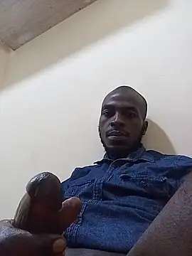 Kentcharming online show from May 2026 09:52:01 PM