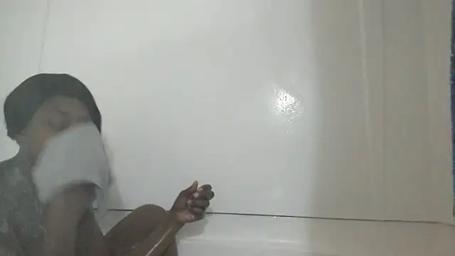 Xochillovemoney2 online show from March 2025 06:29:01 AM