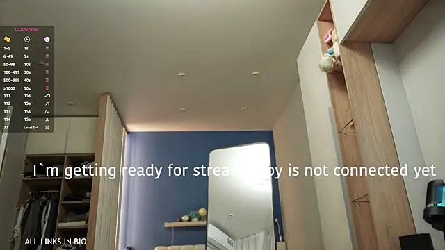 Snapshot of LAUREL_HAZEL chatting on February 2025 06:53:01 PM LAUREL HAZEL online show from February 2025 06:53:01 PM