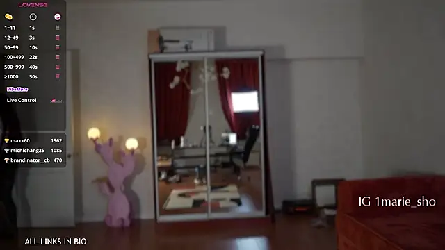 Snapshot of LAUREL_HAZEL chatting on February 2026 06:14:01 PM LAUREL HAZEL online show from February 2026 06:14:01 PM