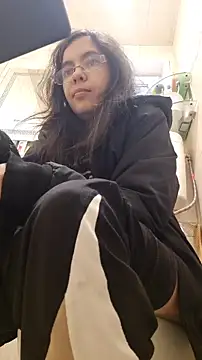 rposhta1991 online show from December 2025 10:24:01 AM