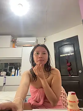 Snapshot of asianmystery203 chatting on January 2025 01:11:01 AM asianmystery203 online show from January 2025 01:11:01 AM