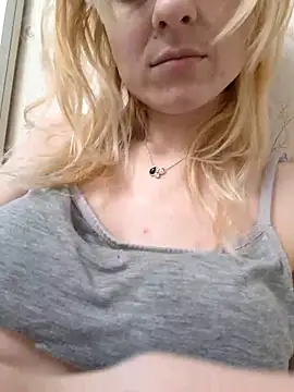 YogisticJuli666 online show from March 2025 09:18:02 AM