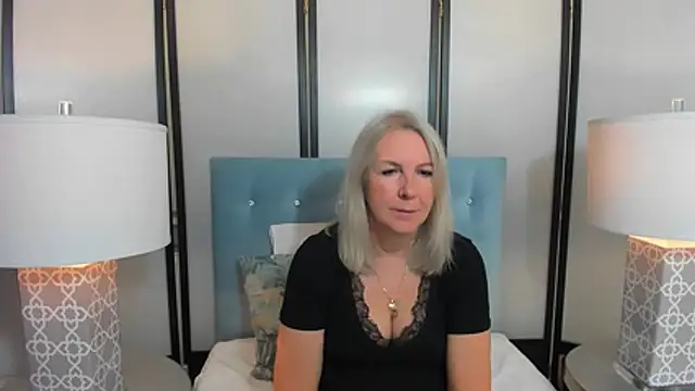 EricaTop online show from October 2025 05:04:02 AM