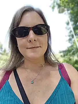 SwedishJennifer online show from July 2026 12:33:02 PM