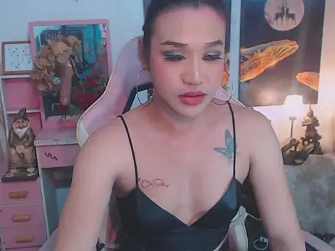AsianMariaTs online show from November 2025 02:17:01 PM