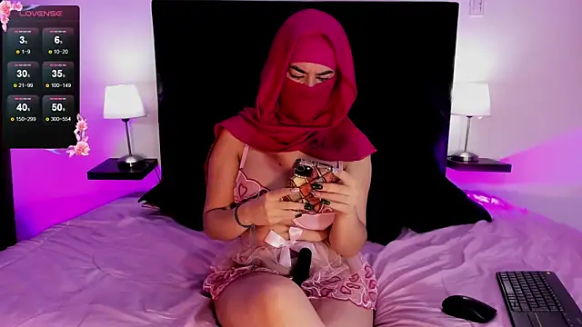 Zafira Alabi online show from December 2024 02:02:01 PM