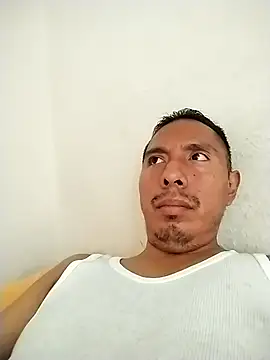 Snapshot of desnudo_Sexoxo chatting on February 2025 04:42:02 PM desnudo Sexoxo online show from February 2025 04:42:02 PM