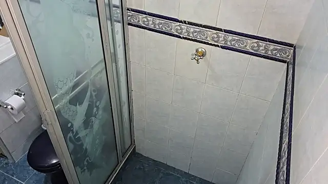 VikoHands online show from December 2025 10:05:01 PM