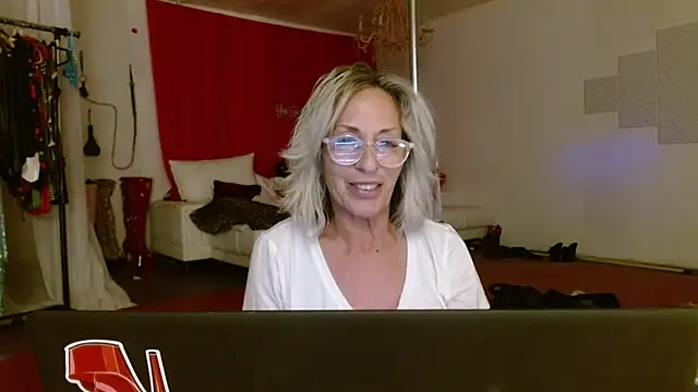 Snapshot of Sweet-Ginger chatting on February 2026 02:32:02 AM Sweet-Ginger online show from February 2026 02:32:02 AM