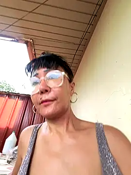 sweetieme online show from October 2025 02:14:02 AM