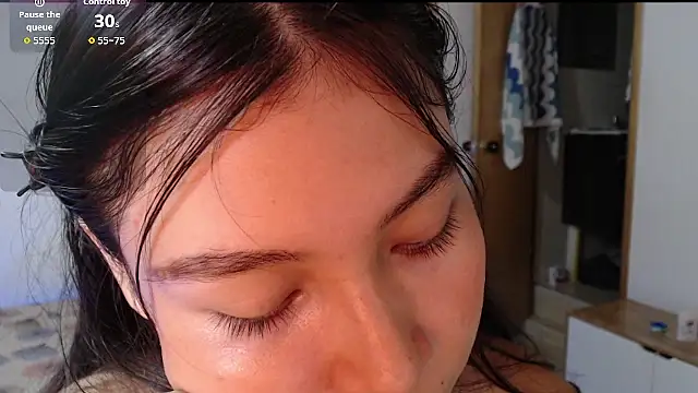 Snapshot of evolet01 chatting on October 2025 09:53:01 PM evolet01 online show from October 2025 09:53:01 PM