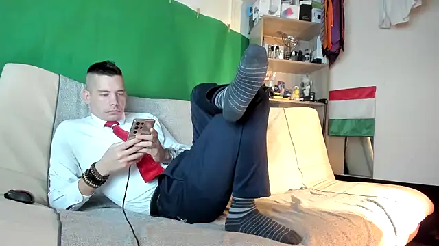 viraglaci18xh online show from November 2025 05:02:01 AM