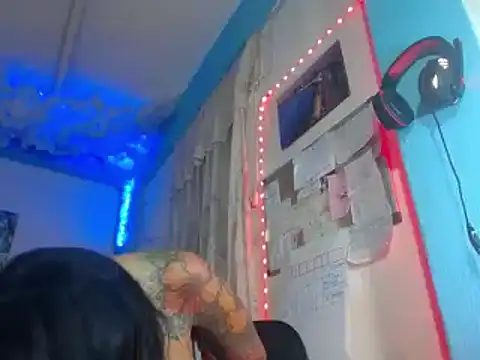 ERIKA-THEDOLL online show from December 2024 01:04:02 AM