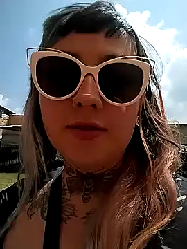 Snapshot of cindy_ink chatting on January 2025 05:19:01 PM cindy ink online show from January 2025 05:19:01 PM