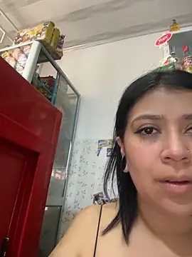 emilyjohanson online show from March 2026 04:45:02 PM