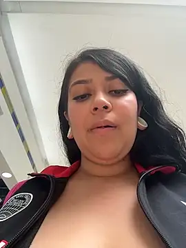 emilyjohanson online show from April 2026 04:07:02 PM