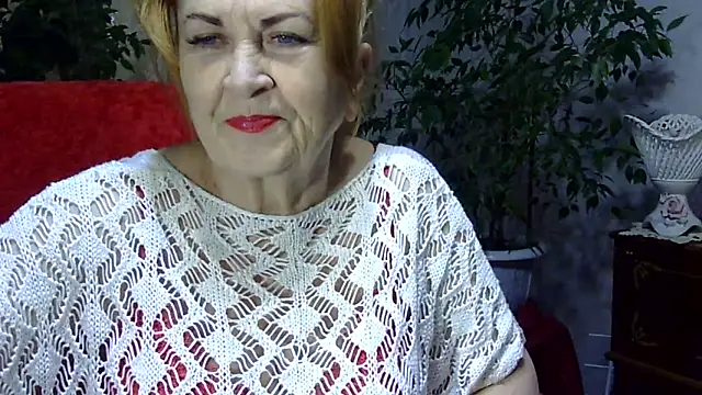 Emma52610 online show from December 2024 12:24:01 PM