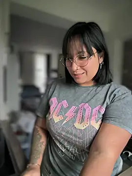 DannaaMeliza online show from January 2025 01:58:01 PM