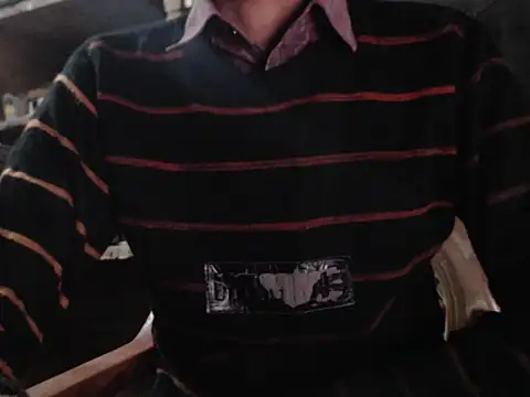 Snapshot of ThethunderPo chatting on December 2024 10:07:01 AM ThethunderPo online show from December 2024 10:07:01 AM