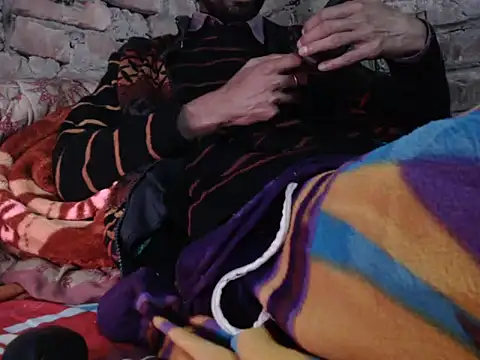 Snapshot of ThethunderPo chatting on December 2024 01:32:02 PM ThethunderPo online show from December 2024 01:32:02 PM