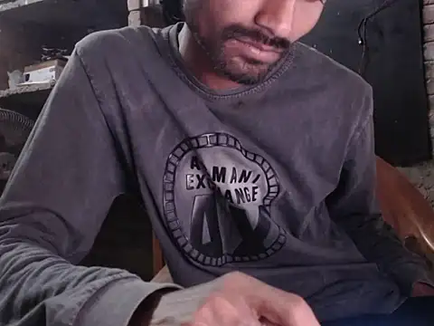 Snapshot of ThethunderPo chatting on December 2024 07:49:02 AM ThethunderPo online show from December 2024 07:49:02 AM