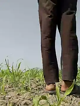 Snapshot of ThethunderPo chatting on February 2025 06:56:01 AM ThethunderPo online show from February 2025 06:56:01 AM