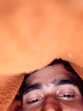 Snapshot of ThethunderPo chatting on February 2025 04:04:01 PM ThethunderPo online show from February 2025 04:04:01 PM