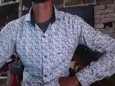 Snapshot of ThethunderPo chatting on February 2025 09:23:01 AM ThethunderPo online show from February 2025 09:23:01 AM