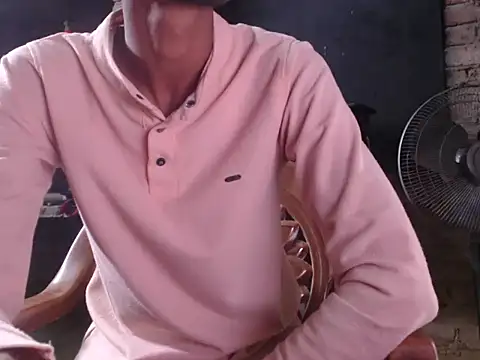 Snapshot of ThethunderPo chatting on February 2025 07:58:02 AM ThethunderPo online show from February 2025 07:58:02 AM