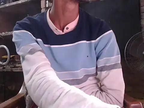 Snapshot of ThethunderPo chatting on March 2025 03:56:01 AM ThethunderPo online show from March 2025 03:56:01 AM