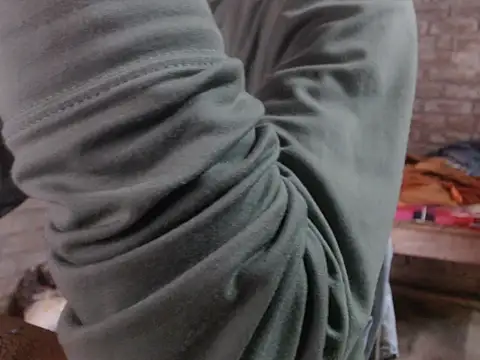 Snapshot of ThethunderPo chatting on October 2025 05:17:02 AM ThethunderPo online show from October 2025 05:17:02 AM